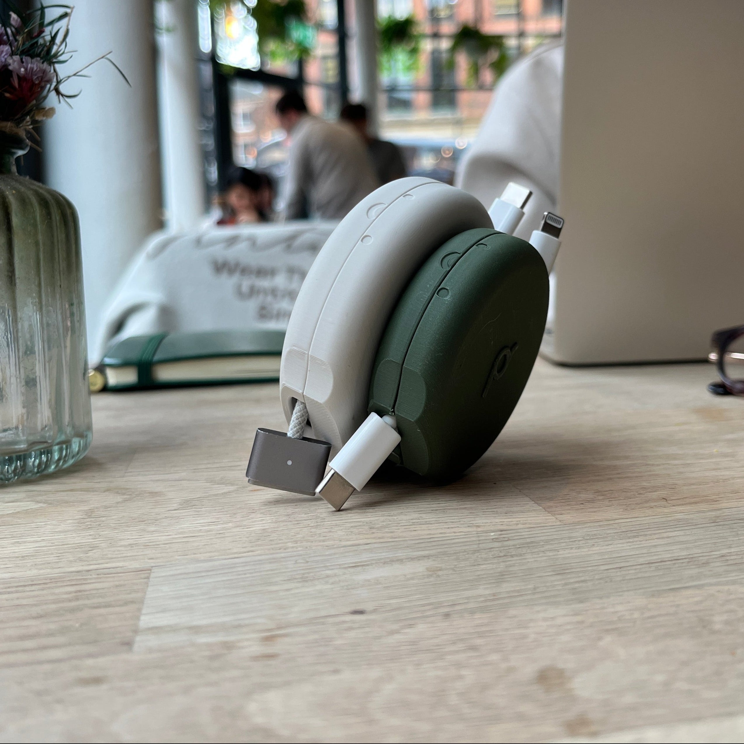 cable organiser for your laptop and mobile phone